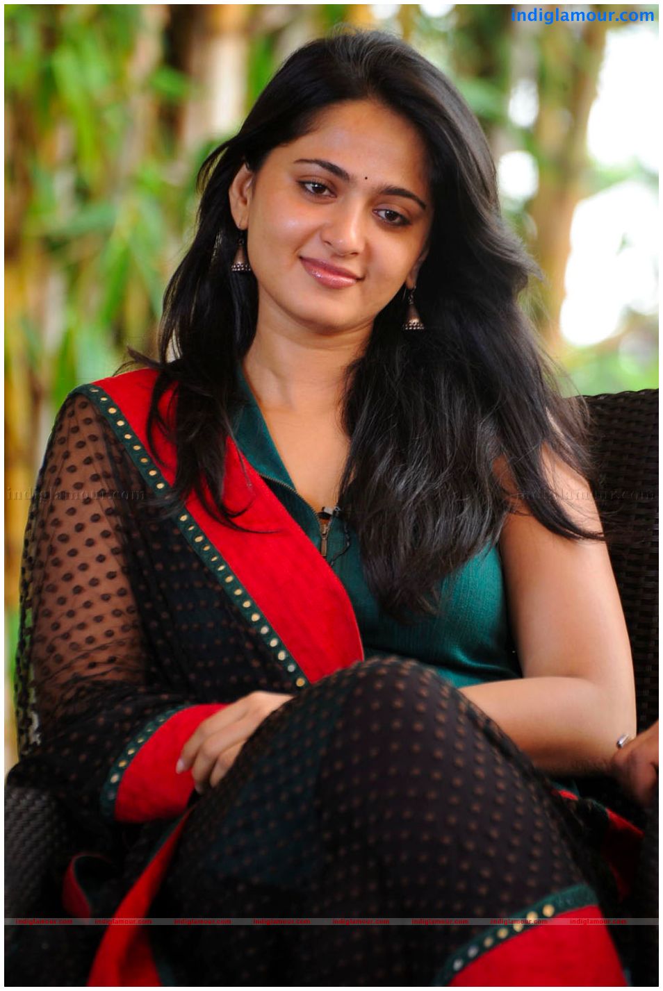 Anushka Actress hd photo