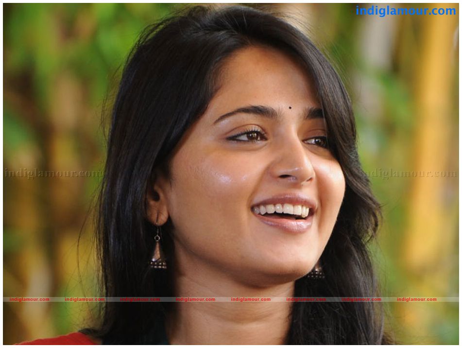 Anushka Actress hd photo