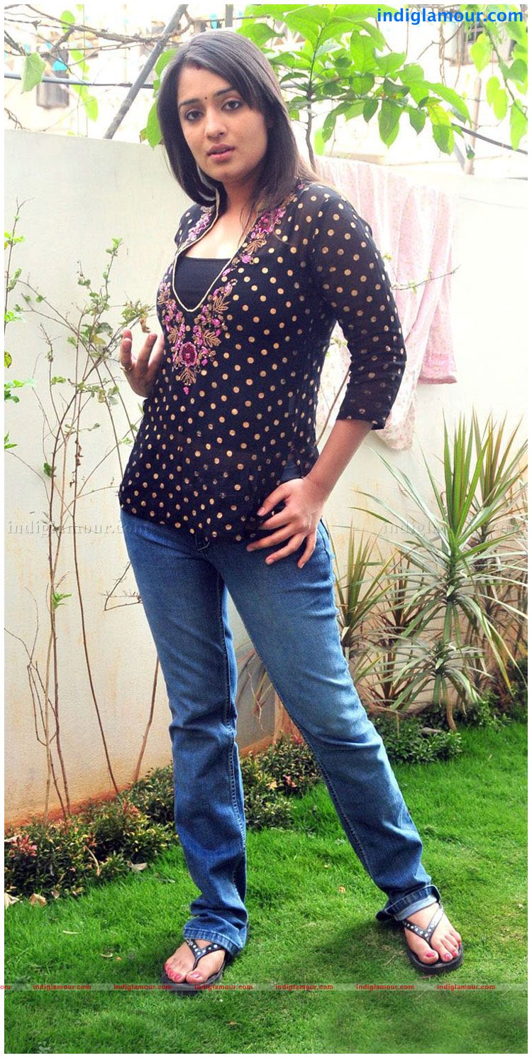 Nikitha Actress hd photo