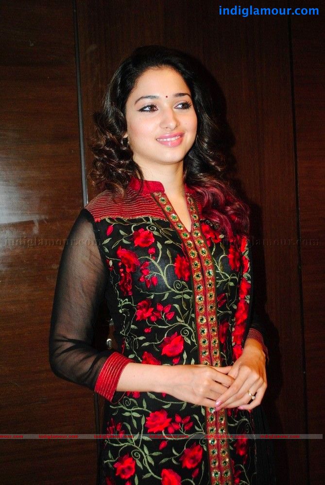 Tamanna Actress hd photo