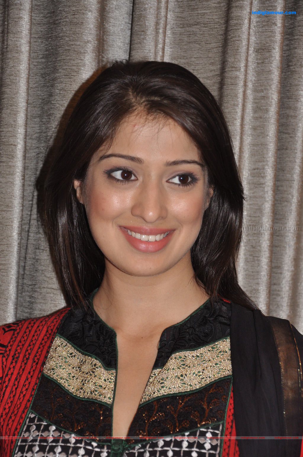 Lakshmi Rai Actress hd photo