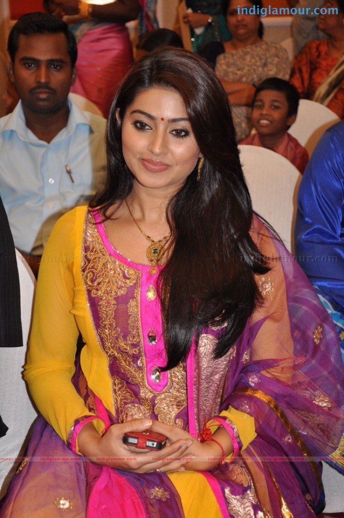 Sneha Actress hd photo