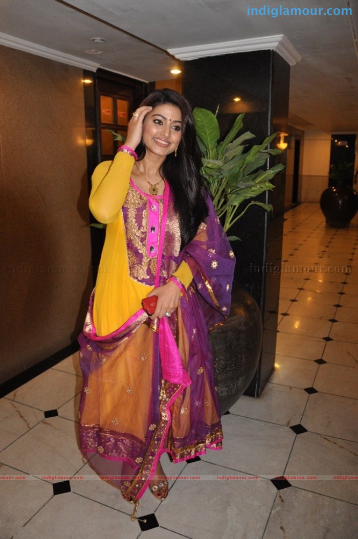 Sneha Actress hd photo