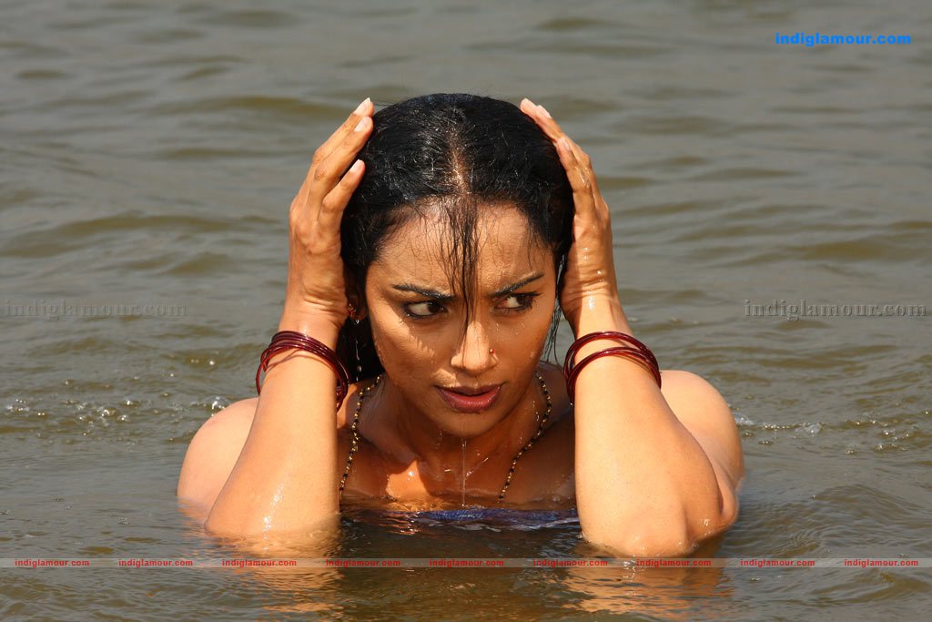 Shwetha Menon Actress hd photo