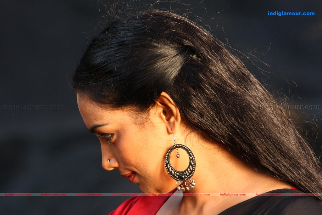 Shwetha Menon Actress hd photo