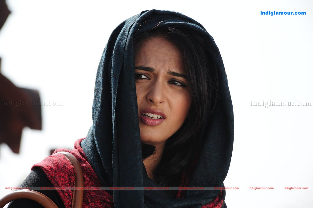 Anushka Actress hd photo