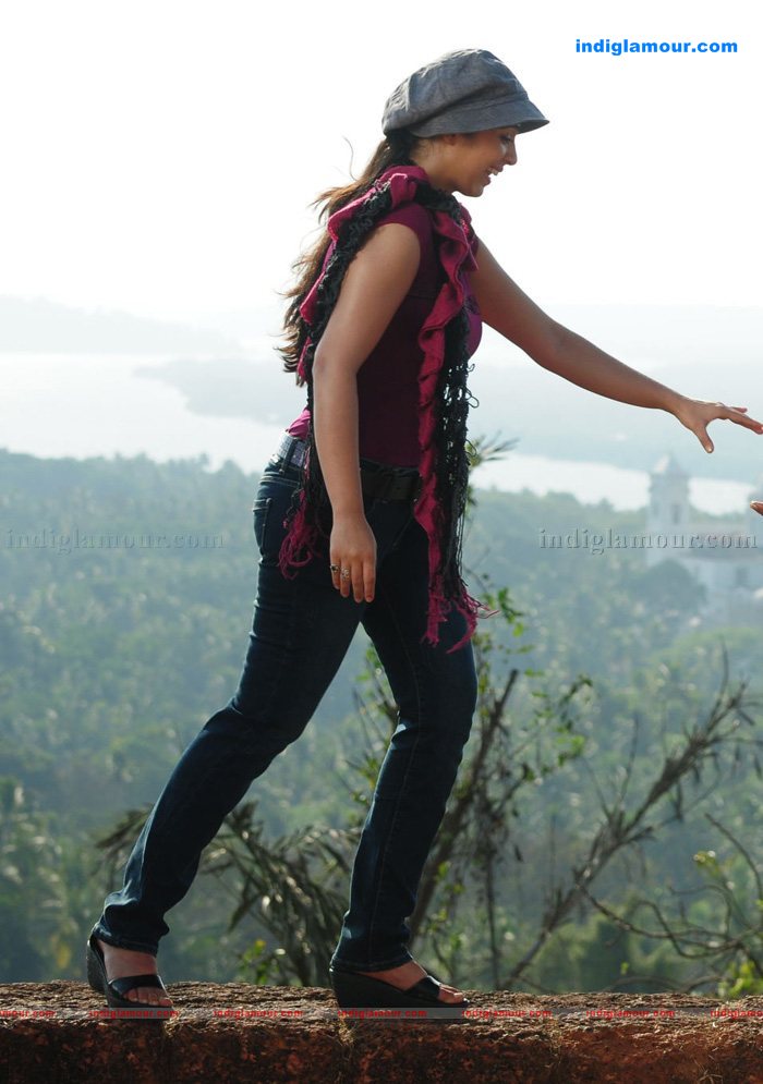 Charmi Actress hd photo