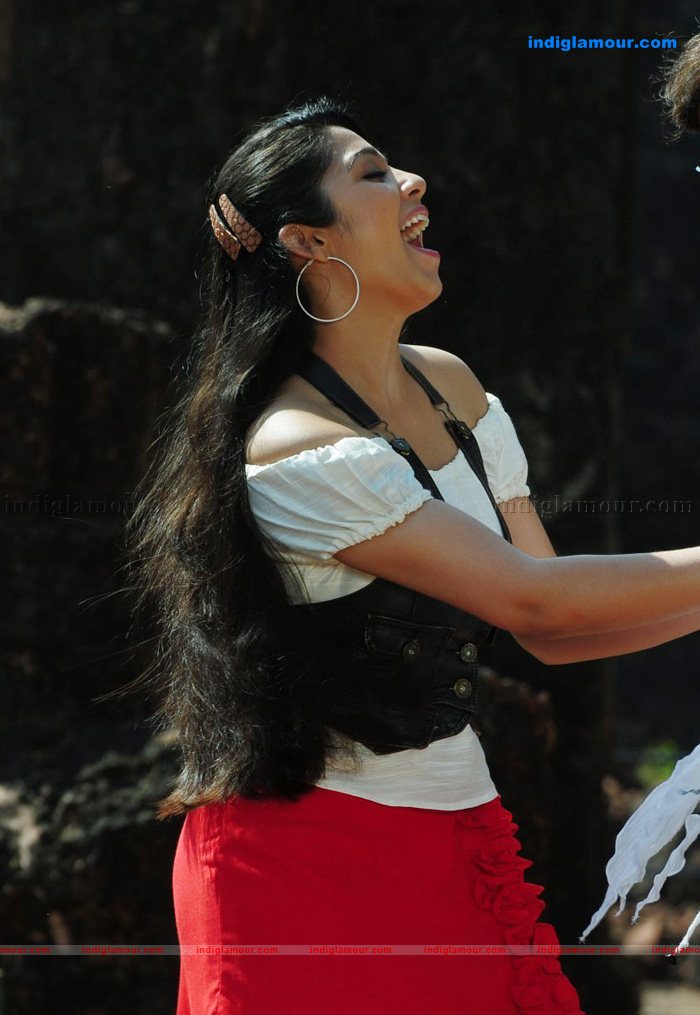 Charmi Actress hd photo