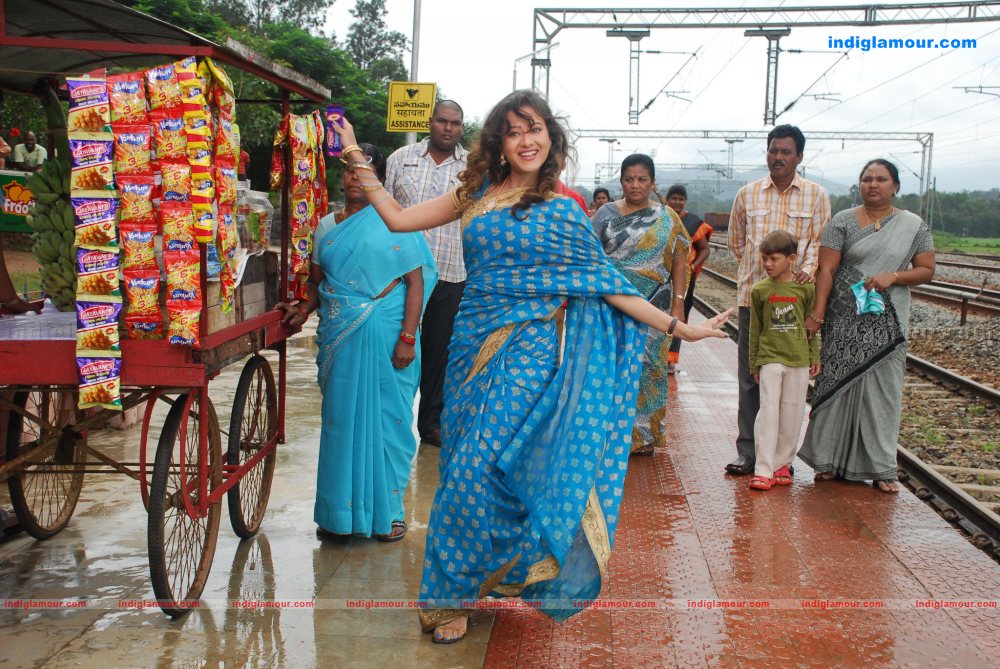 Madalasa Sharma Actress hd photo