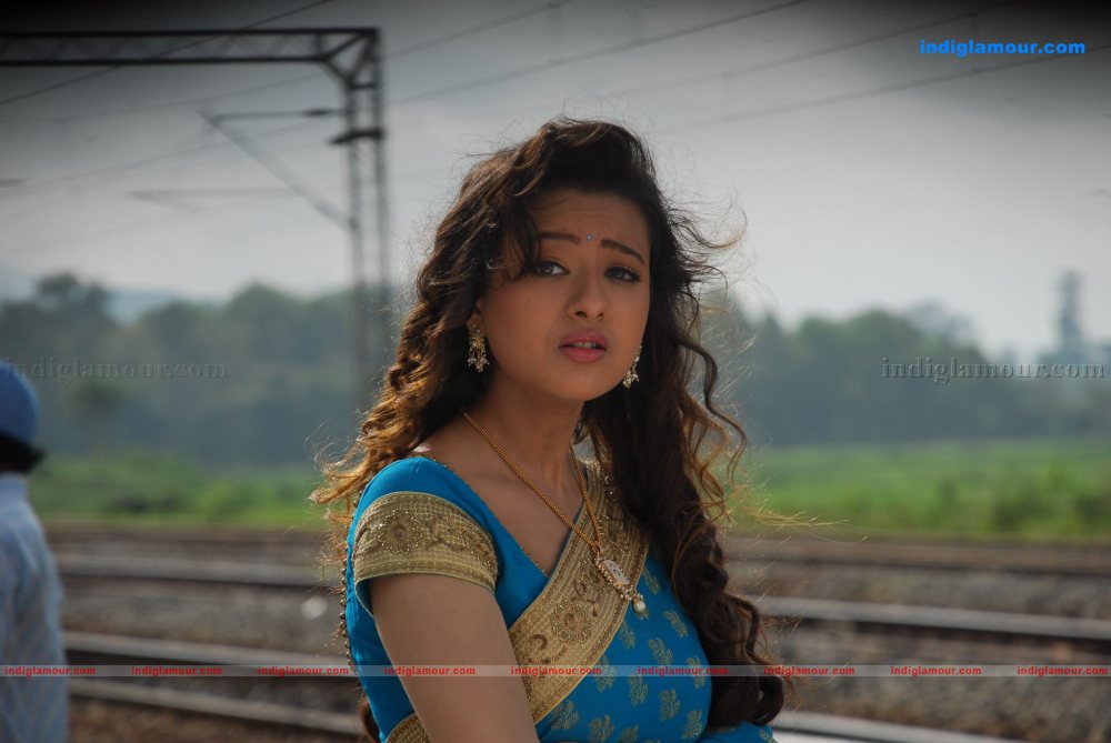 Madalasa Sharma Actress hd photo