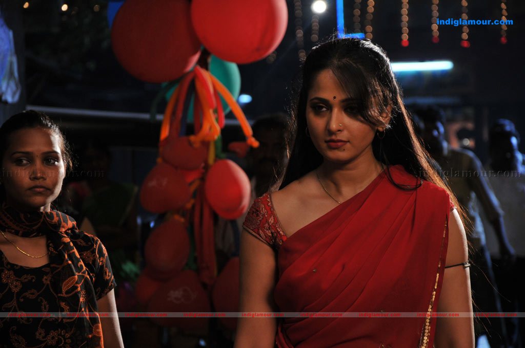 Anushka Actress hd photo