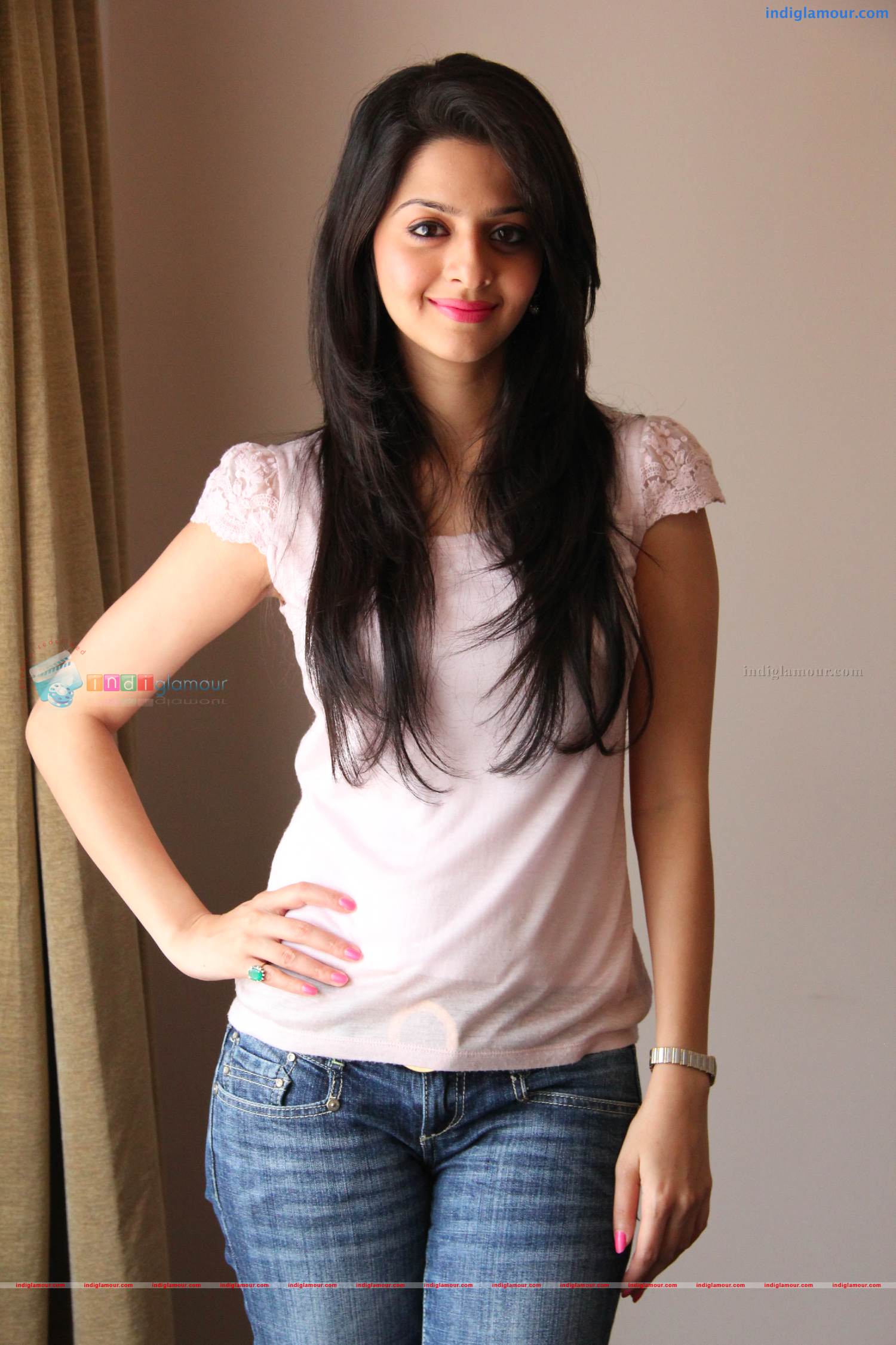 Vedhika Kumar Actress hd photo