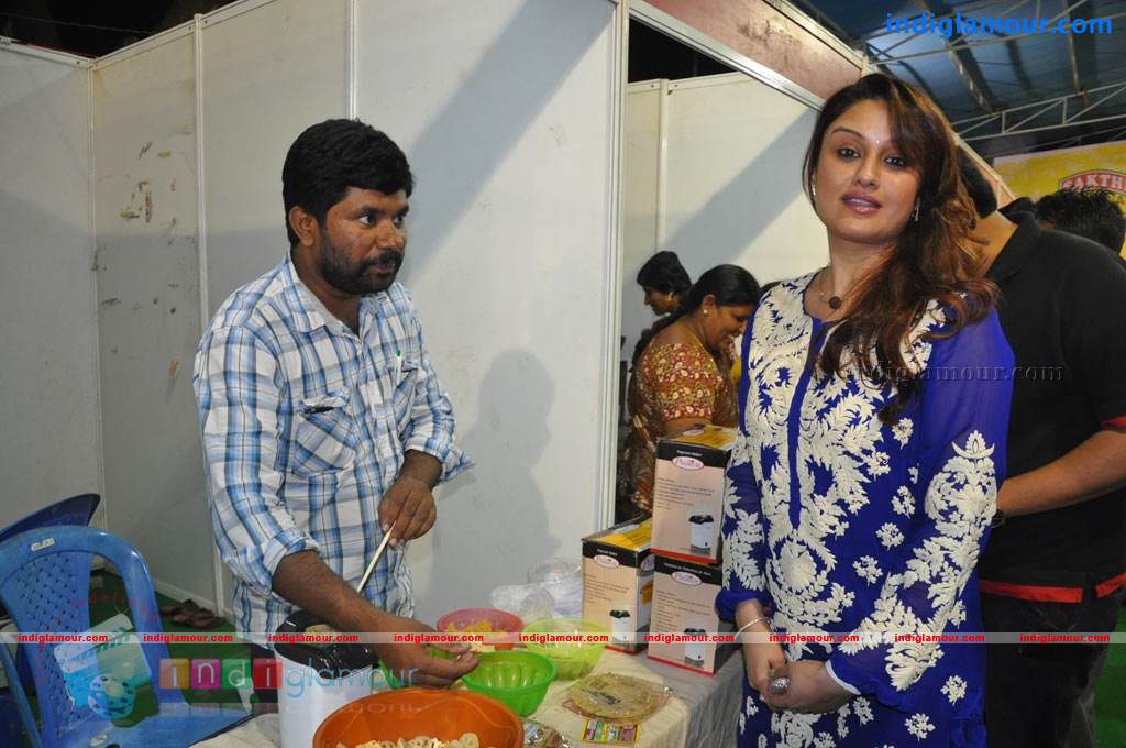 Sonia Agarwal Actress hd photo
