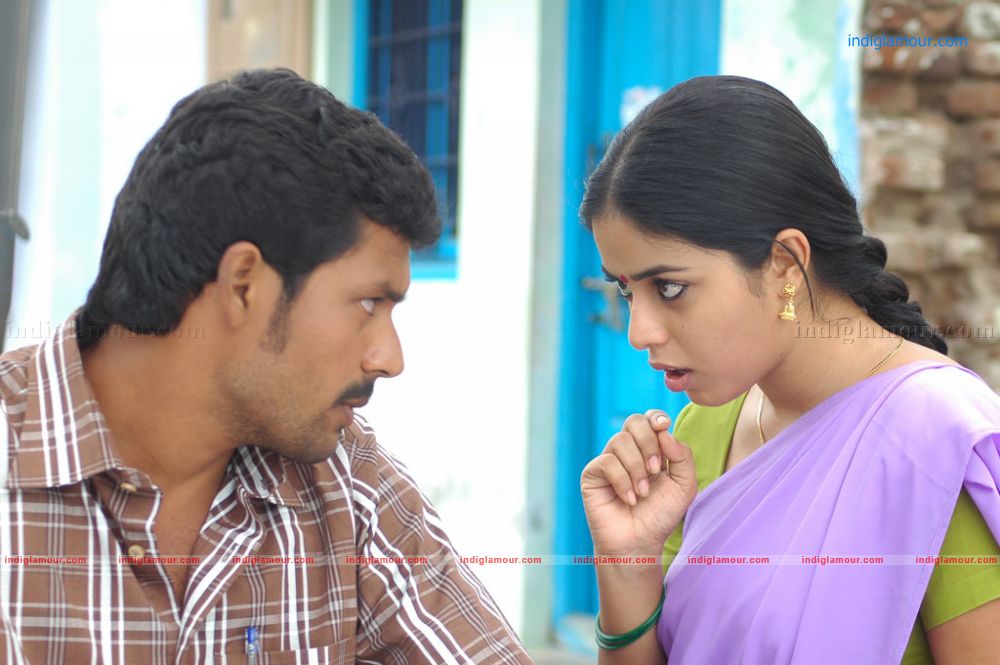Poorna Actress hd photo