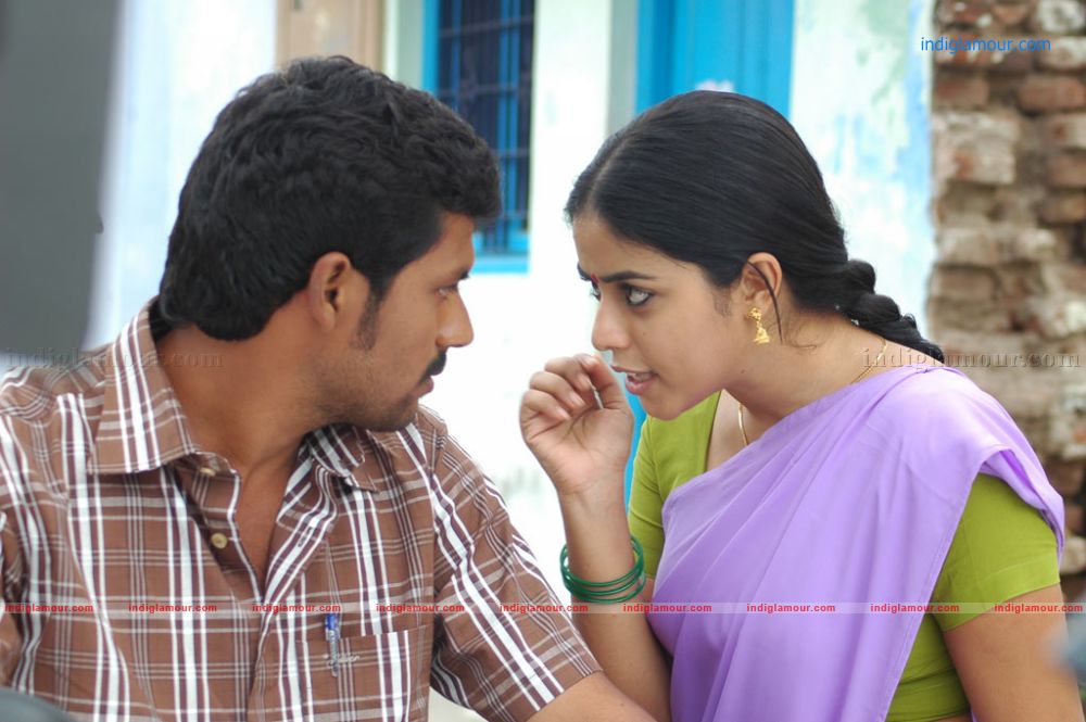 Poorna Actress hd photo