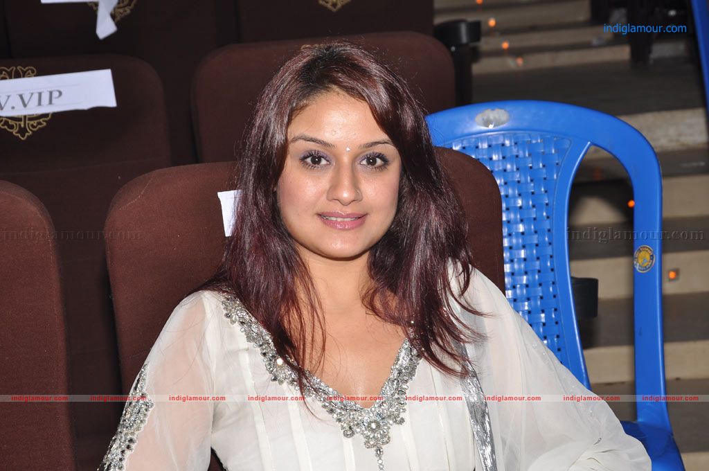 Sonia Agarwal Actress hd photo