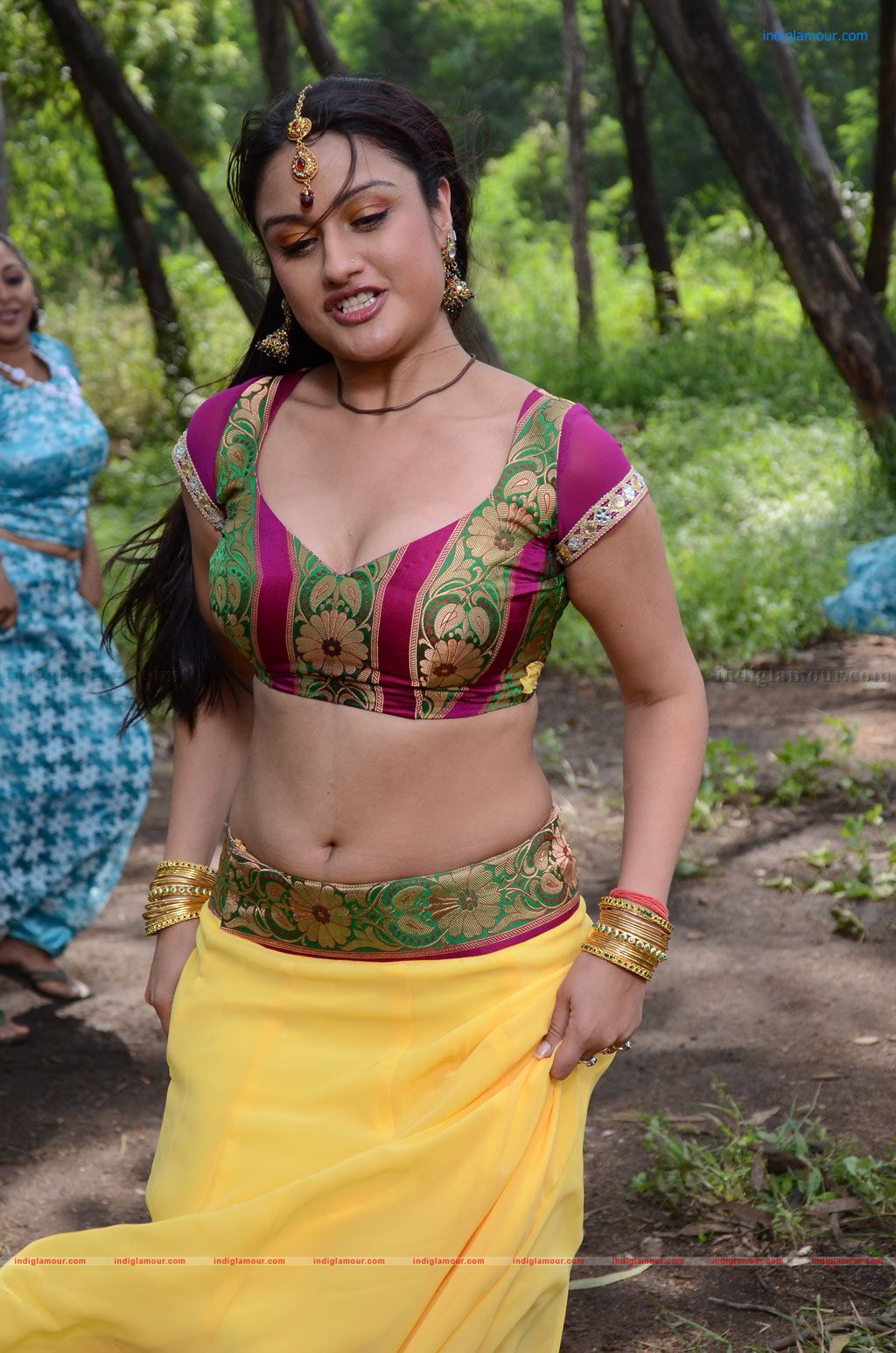 Sonia Agarwal Actress hd photo