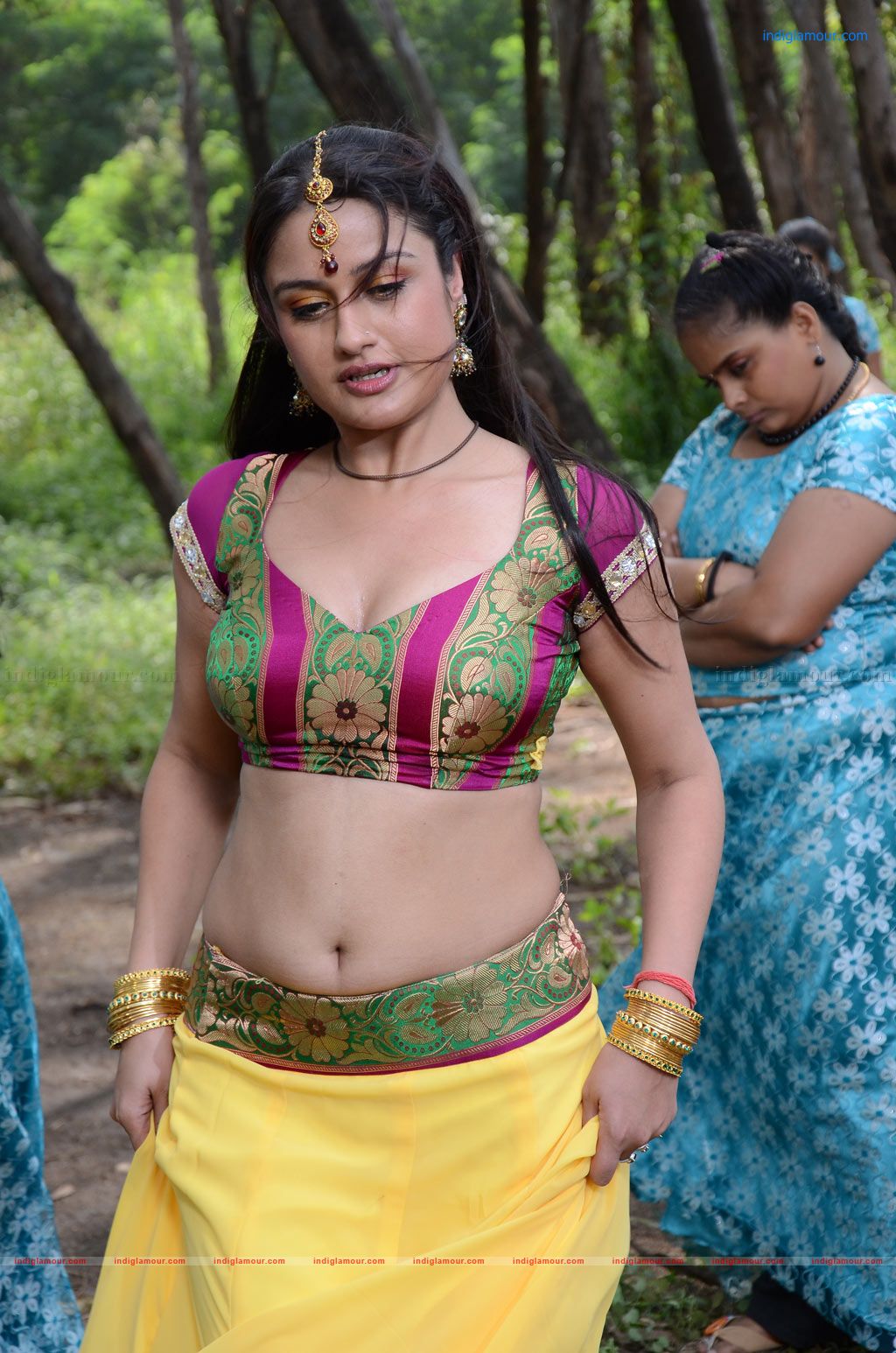 Sonia Agarwal Actress hd photo