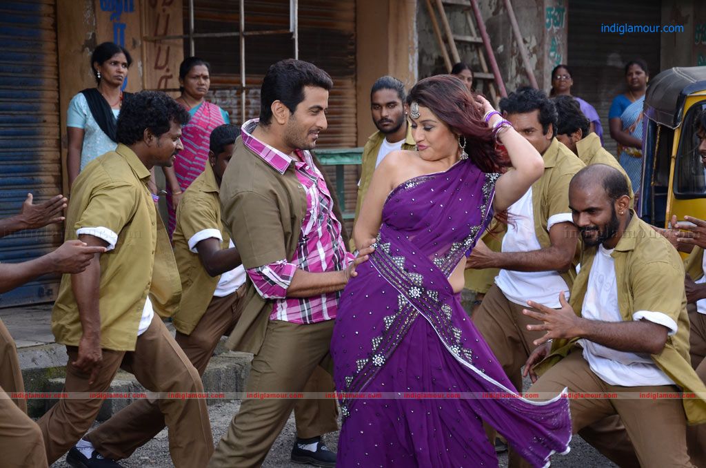 Sonia Agarwal Actress hd photo