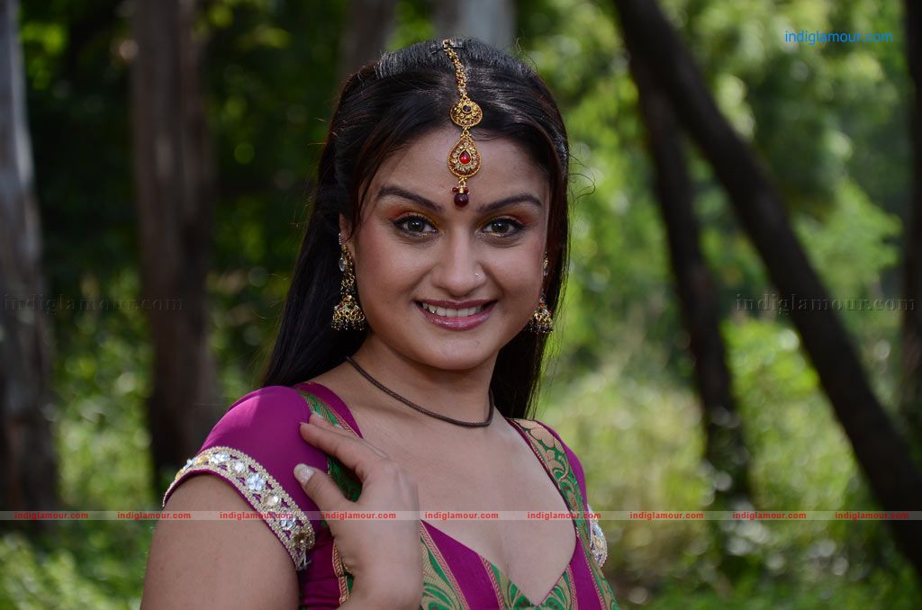 Sonia Agarwal Actress hd photo