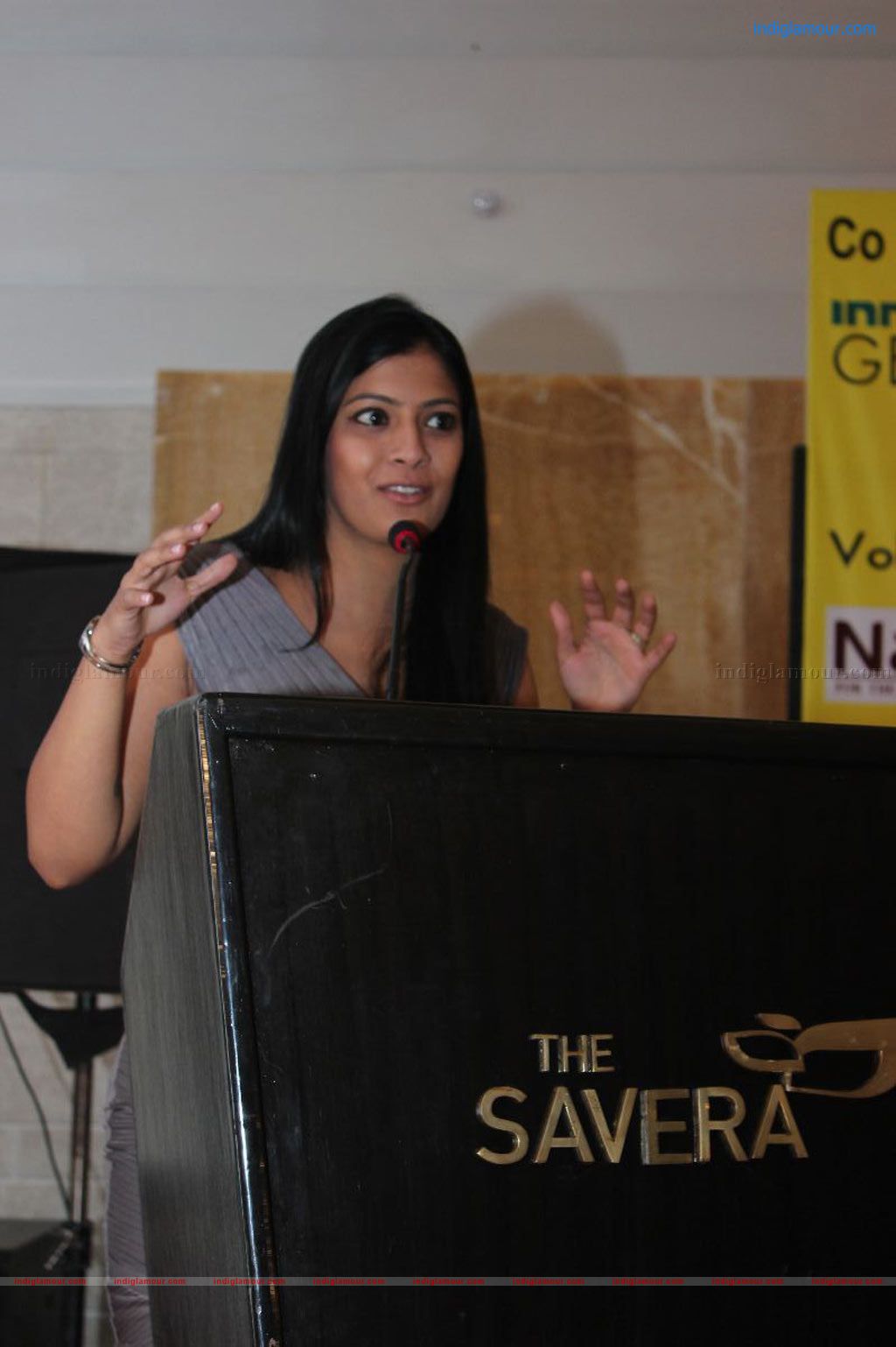Varalaxmi Actress hd photo