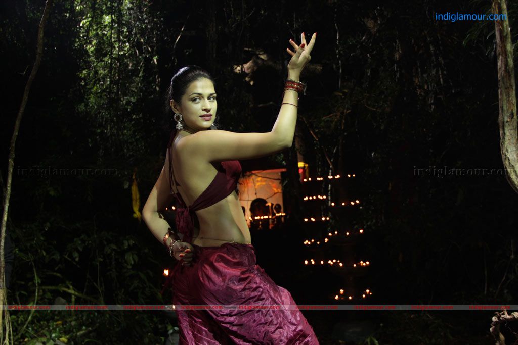 Shraddha Das Actress hd photo