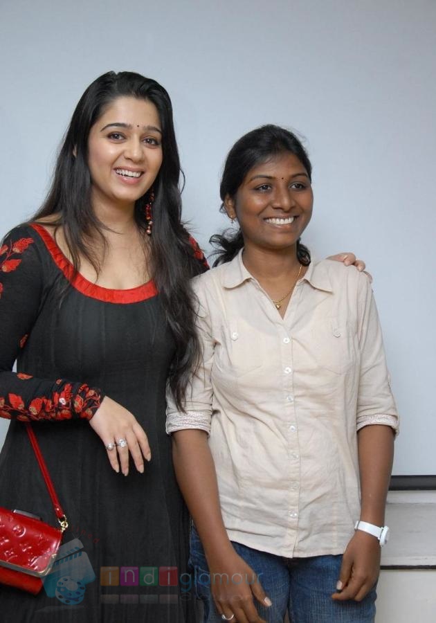 Charmi Actress hd photo