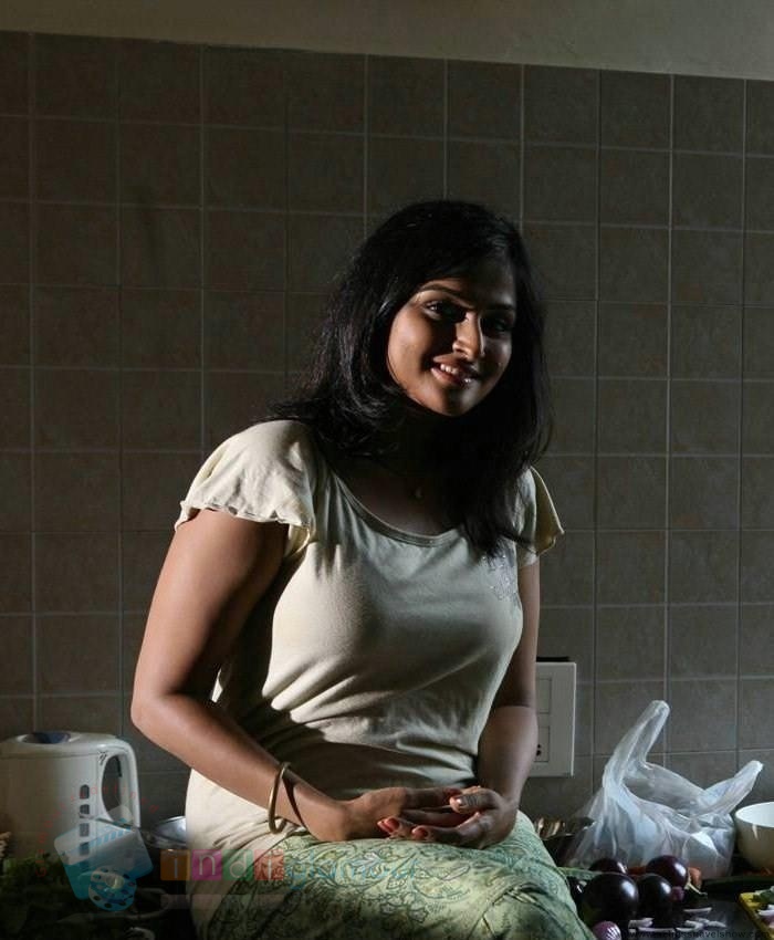 Remya Nambeesan Actress hd photo