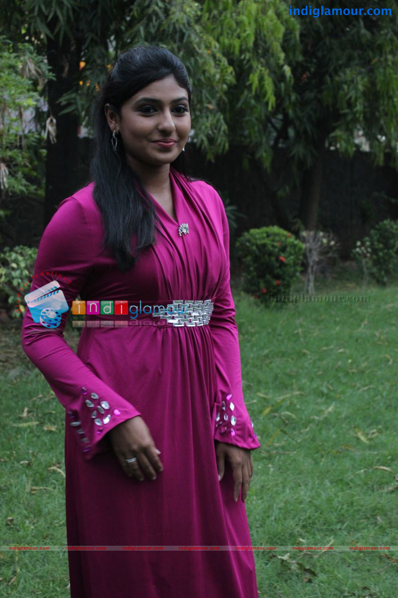 Monica Actress hd photo