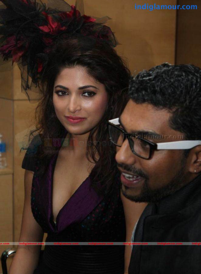 Parvathy Omanakuttan Actress hd photo