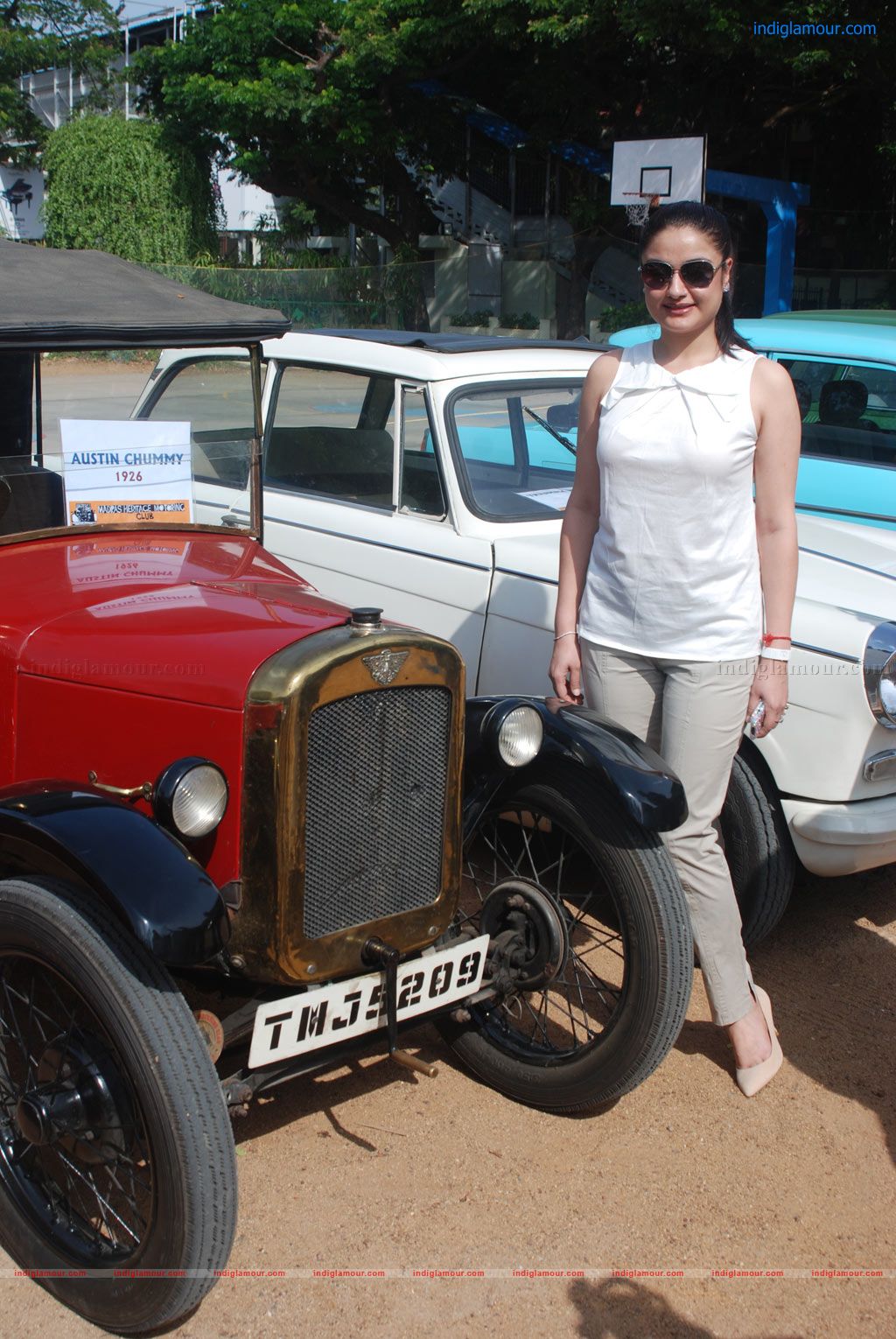 Sonia Agarwal Actress hd photo