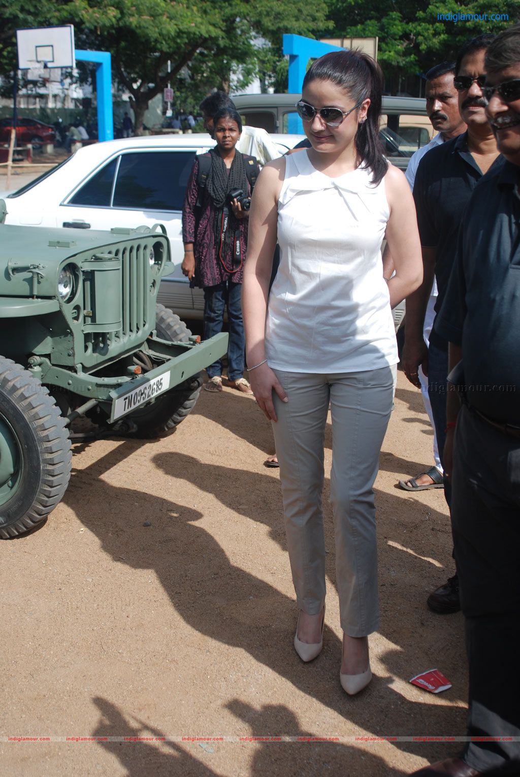 Sonia Agarwal Actress hd photo