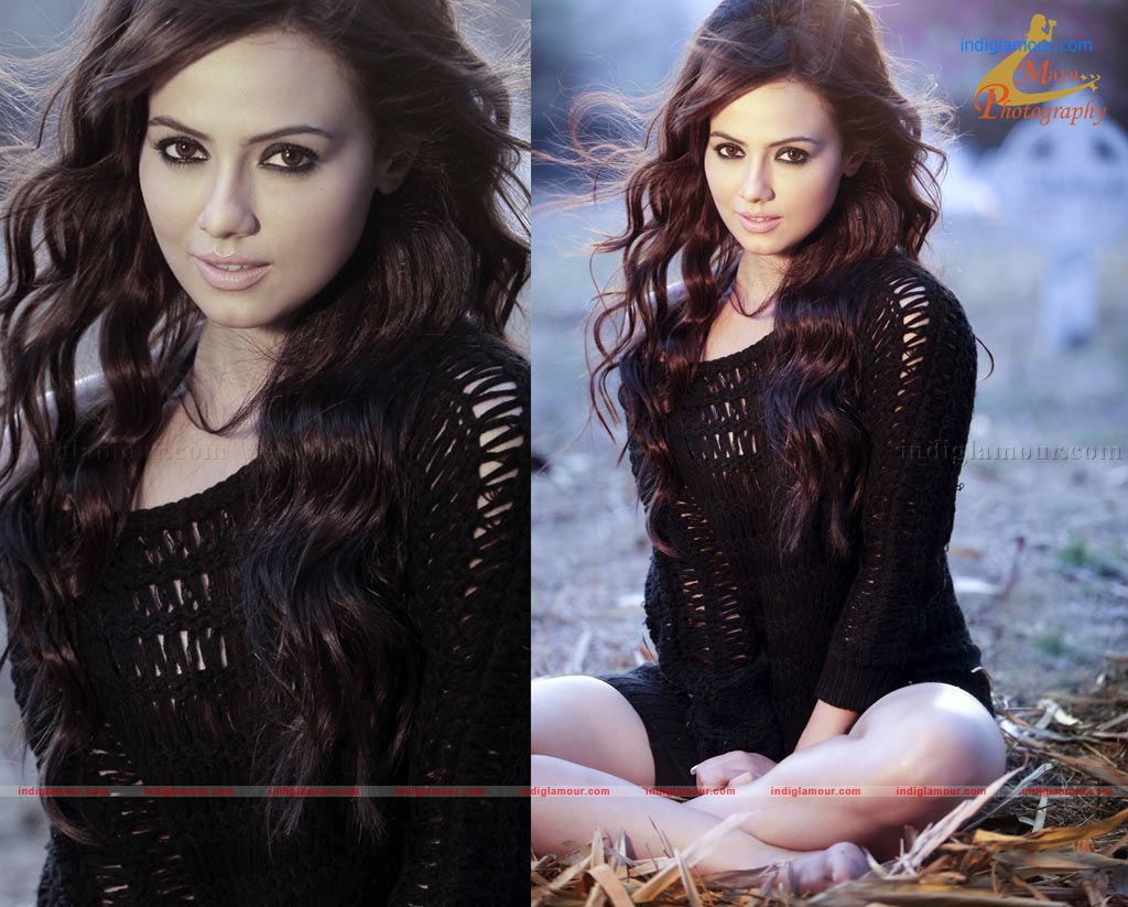 Sana Khan Actress hd photo