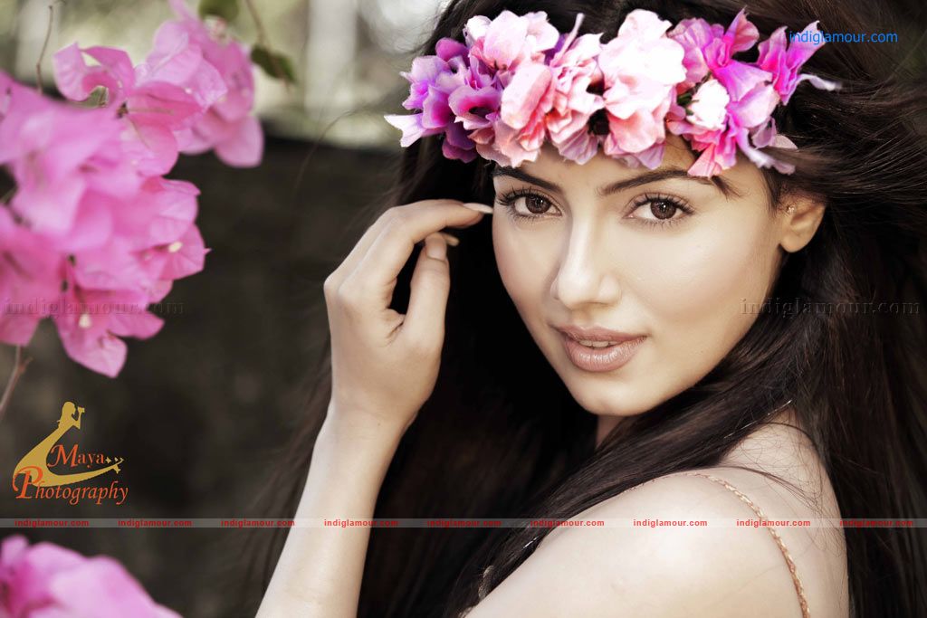 Sana Khan Actress hd photo
