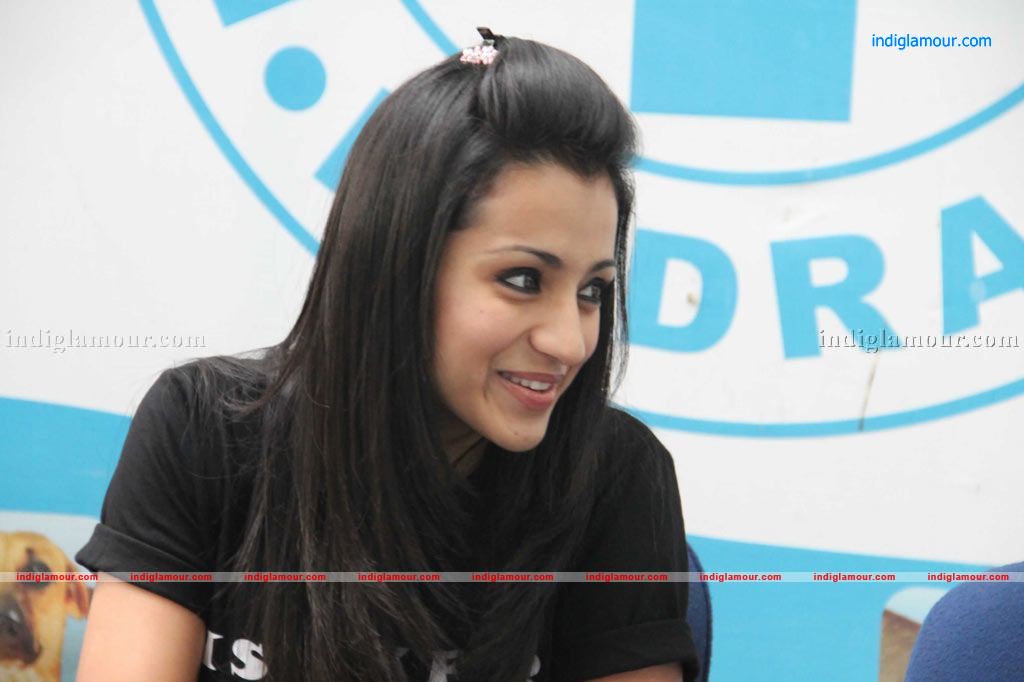 Trisha Actress hd photo
