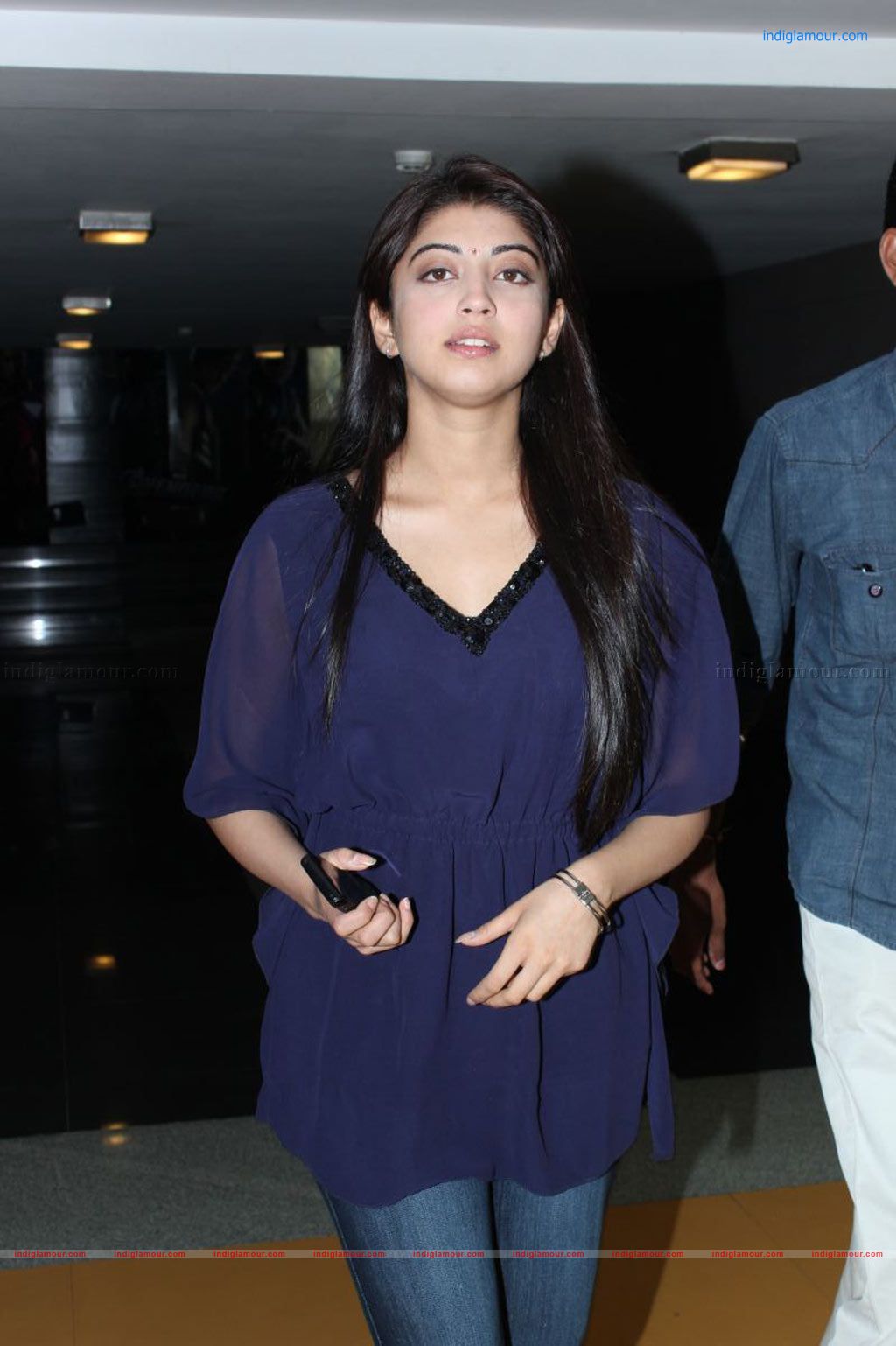 Pranitha Actress hd photo