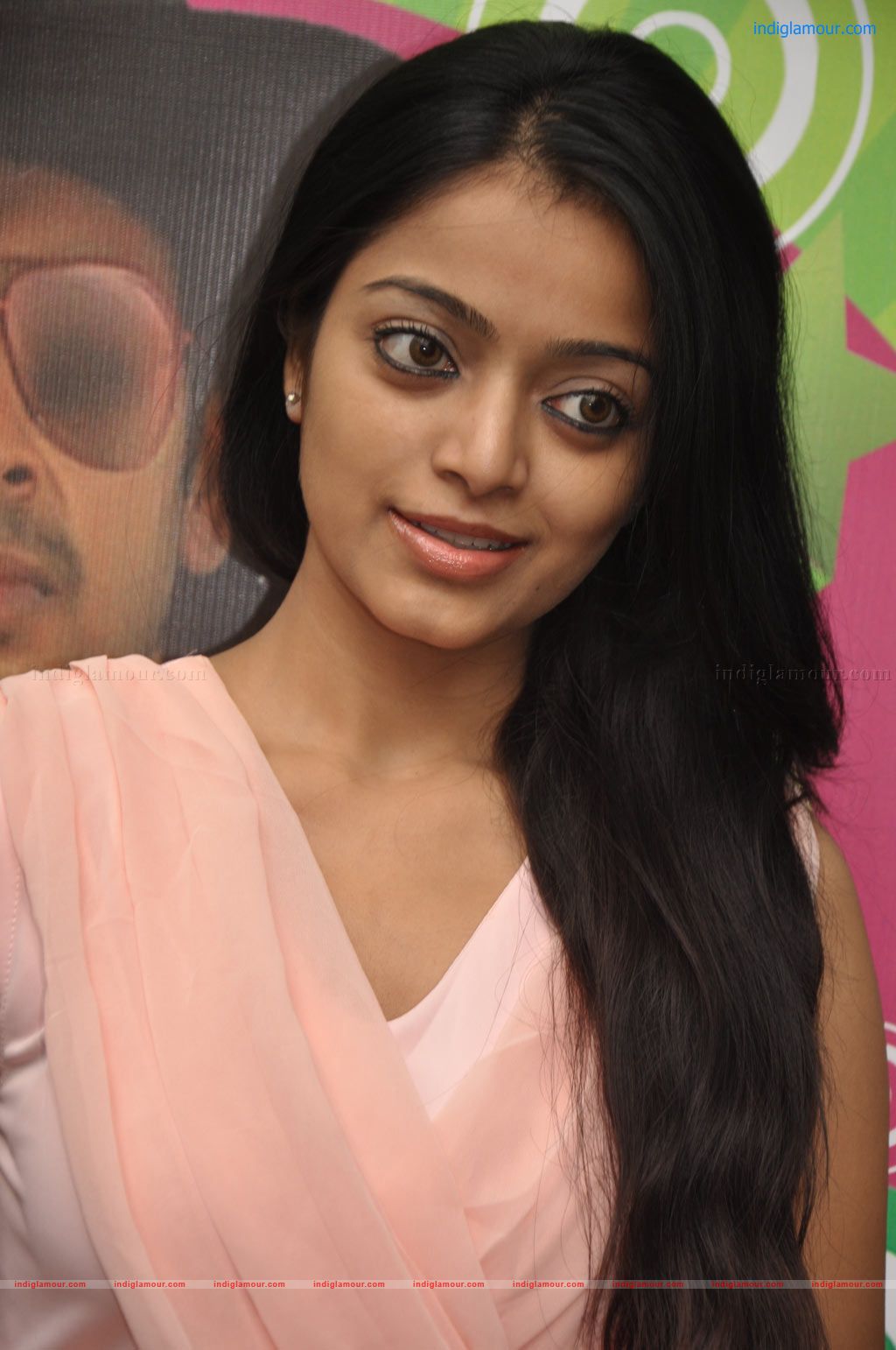 Janani Iyer Actress hd photo