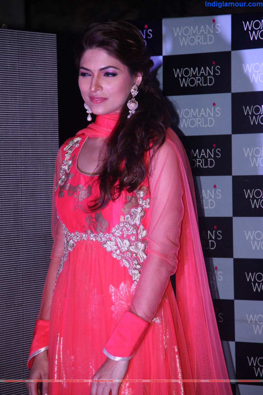 Parvathy Omanakuttan Actress hd photo