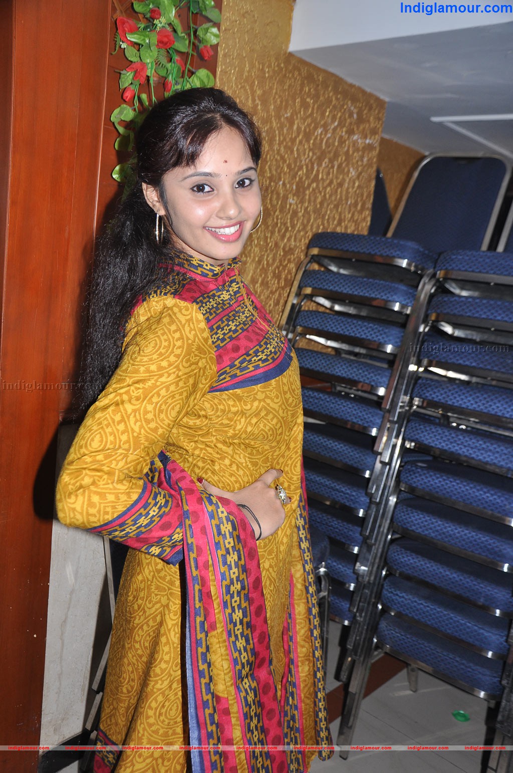 Aarushi Actress hd photo
