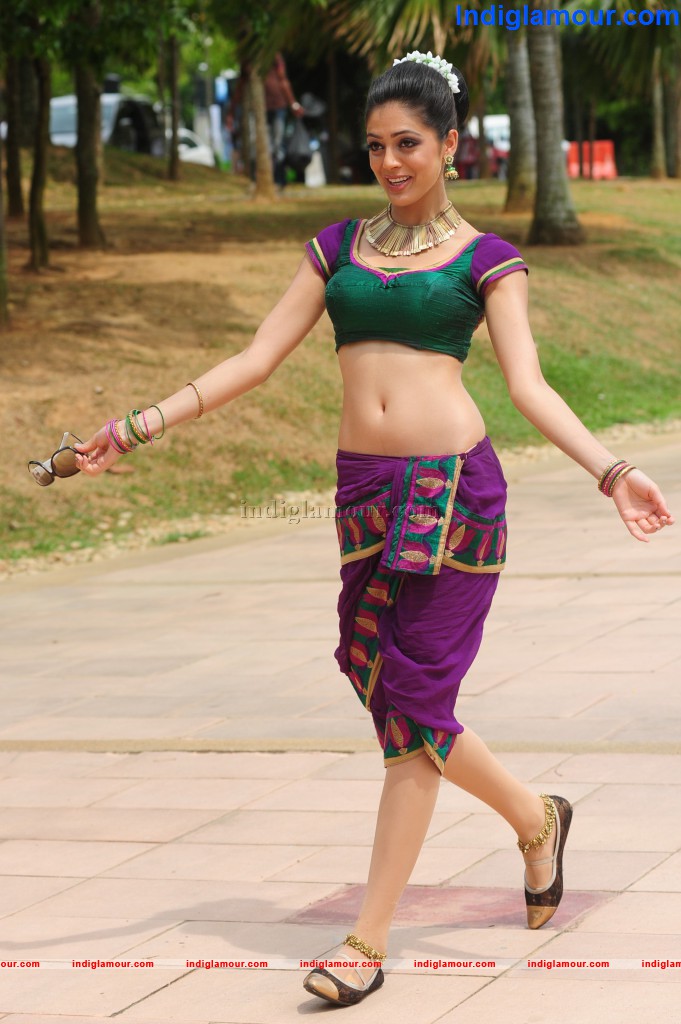 Parvathy Melton Actress hd photo