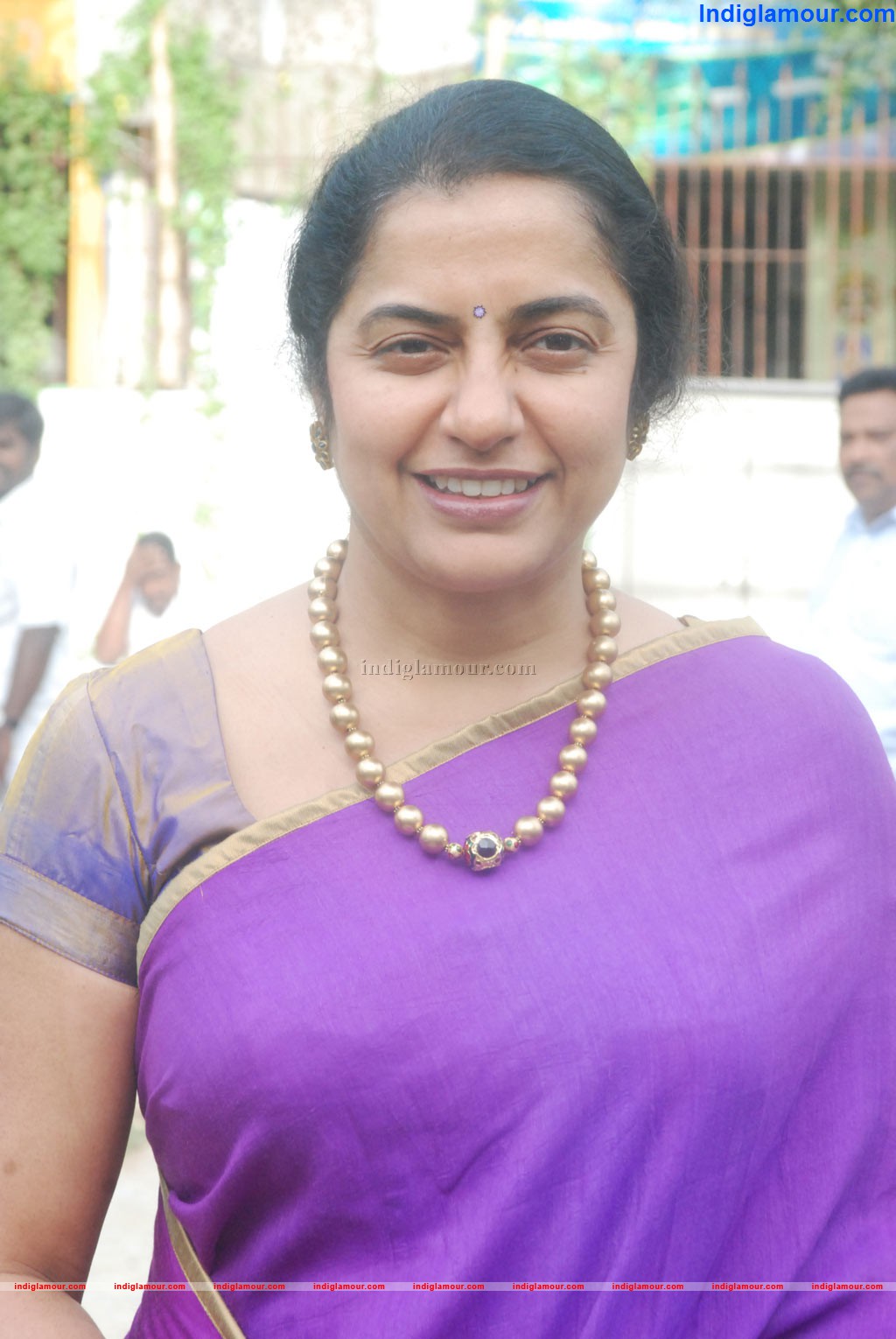 Suhasini Actress hd photo