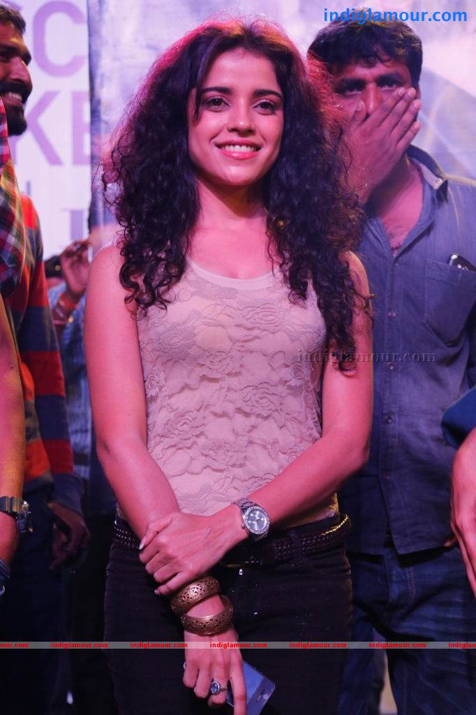 Piaa Bajpai Actress hd photo