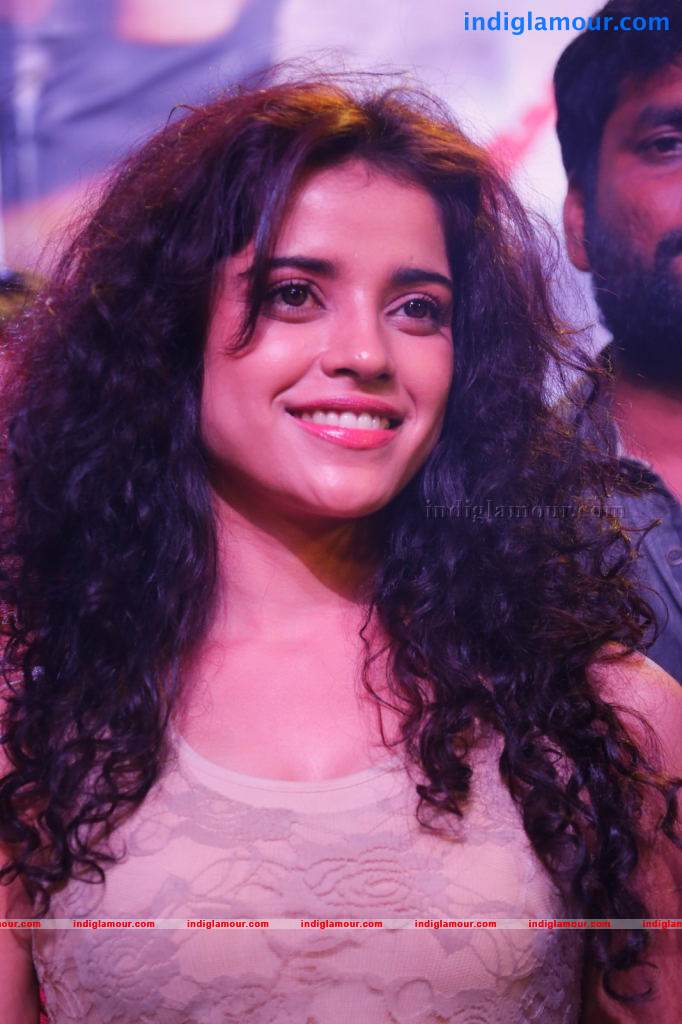 Piaa Bajpai Actress hd photo