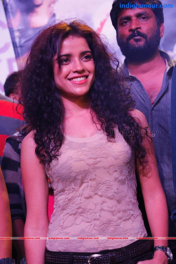 Piaa Bajpai Actress hd photo