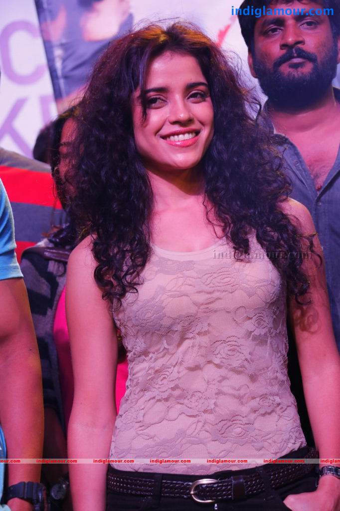 Piaa Bajpai Actress hd photo