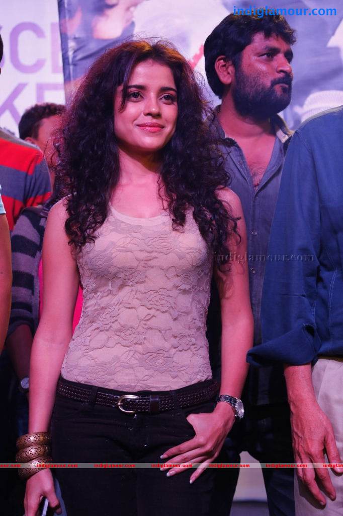 Piaa Bajpai Actress hd photo