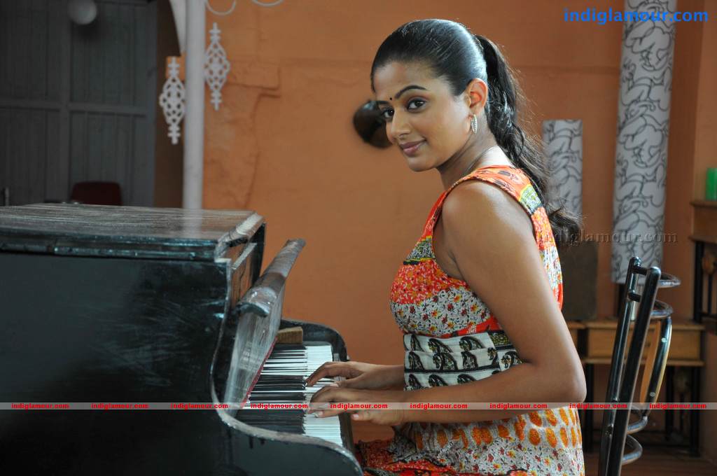Priyamani Actress hd photo
