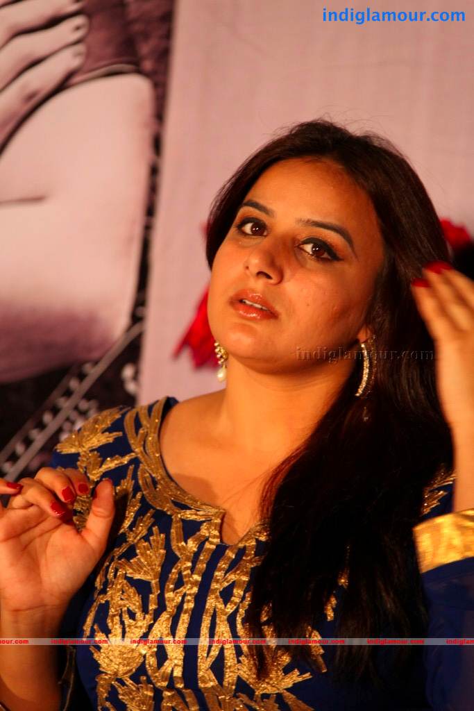 Pooja Gandhi Actress hd photo
