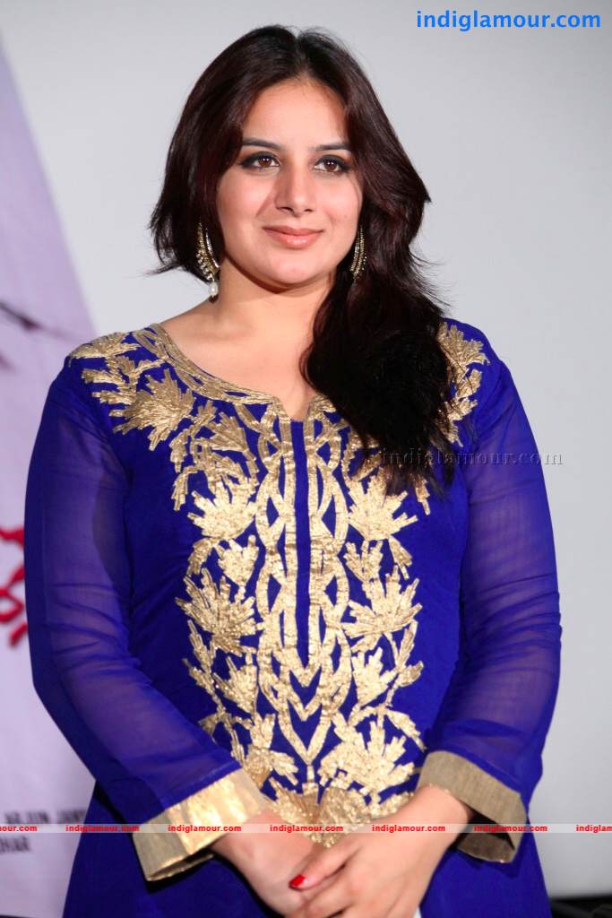 Pooja Gandhi Actress hd photo