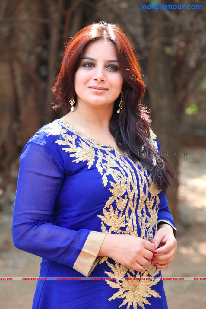 Pooja Gandhi Actress hd photo